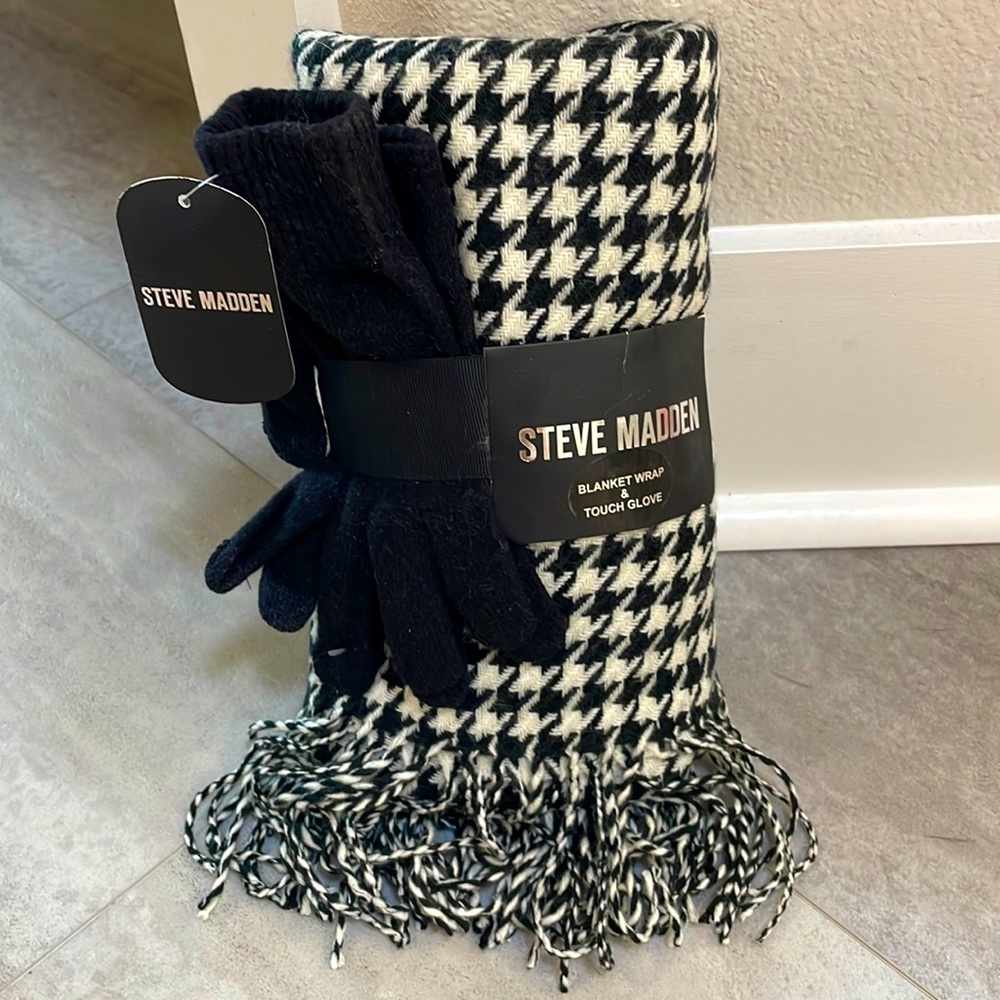 Scarf & glove set